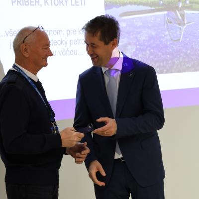 587964153 1471033558363115 3040414446902961636 N